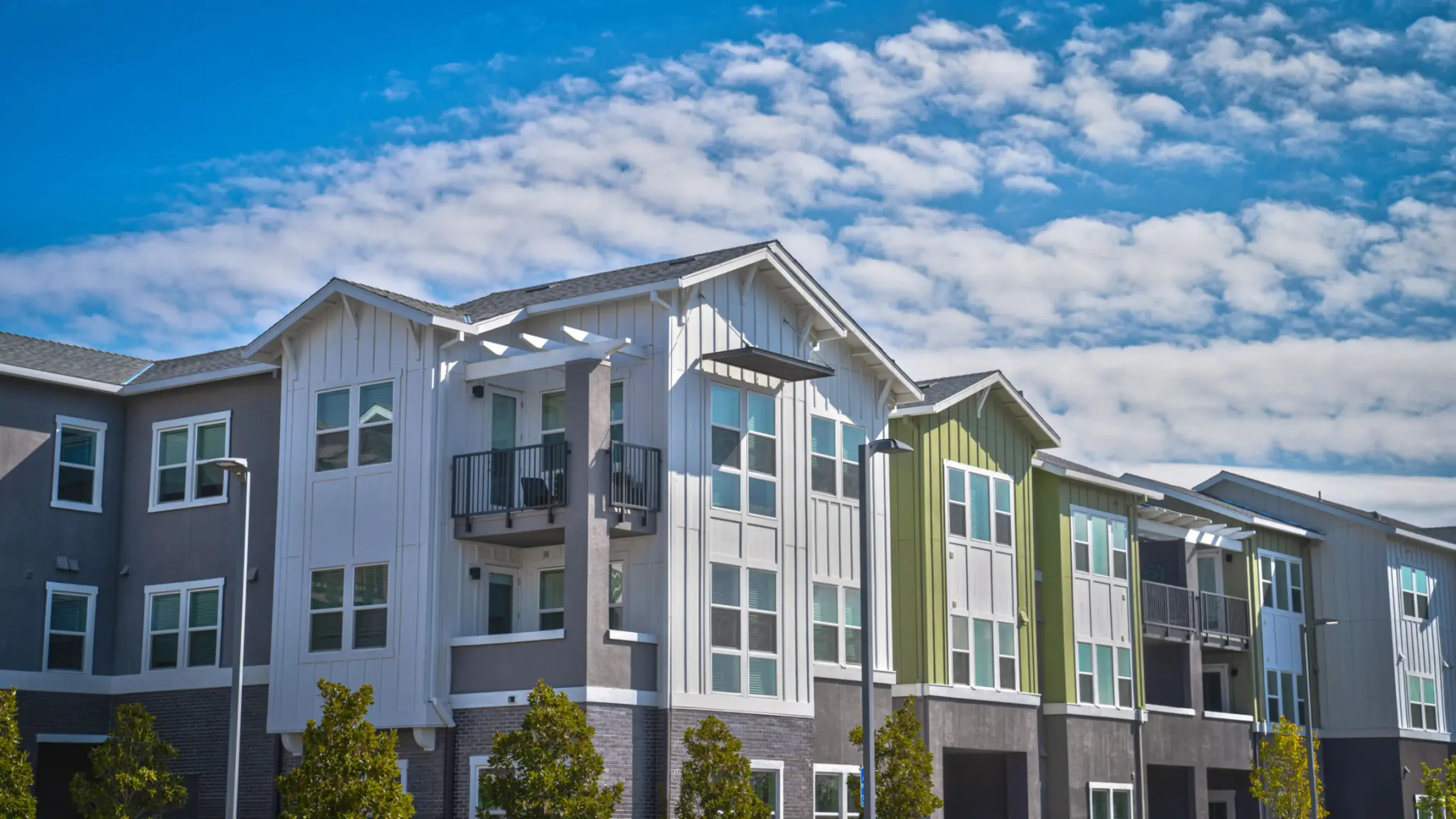 Apartment community property manager requesting a free quote from On The Fly